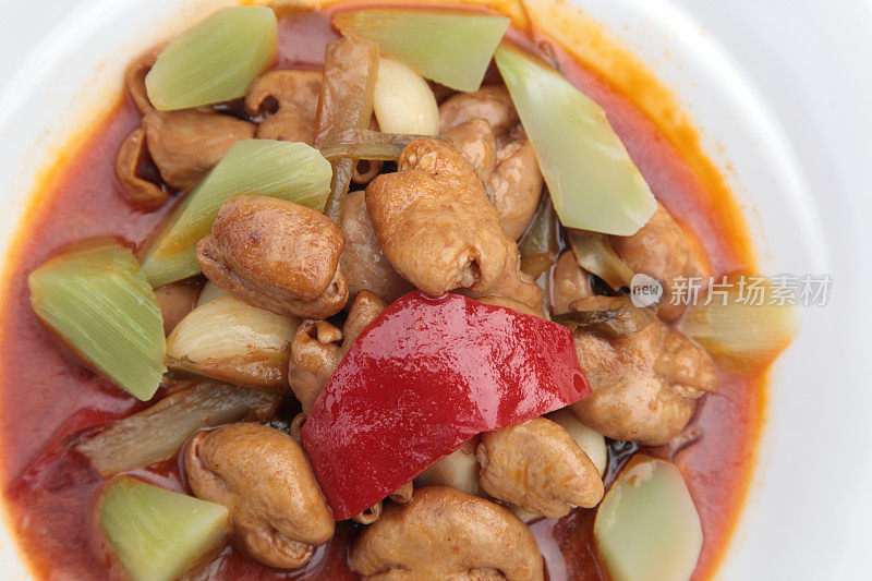 Braised Pork Intestines with garlic and Lettuce (大蒜青笋烧肥肠)